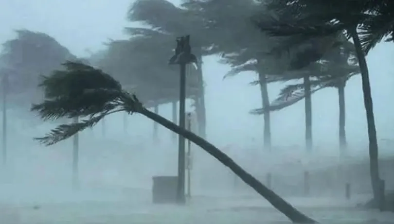 দুপুরের মধ্যে ৬ জেলায় কালবৈশাখীর শঙ্কা, নদীবন্দরে ২ নম্বর সতর্কসংকেত